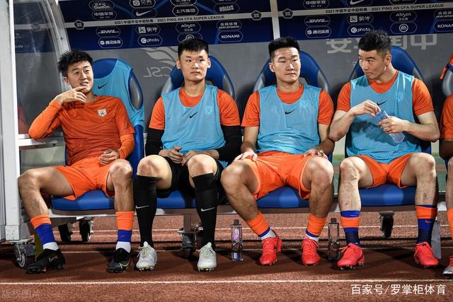 广东宏远新动向：赛季投资揭秘，杜锋庆生，张皓嘉交易未果