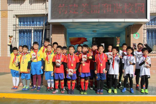 欧冠历史悠久，皇马与巴萨共同迎来第31个赛季